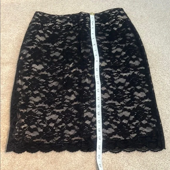NWT Banana Republic black lace Pencil Skirt - Picture 5 of 6